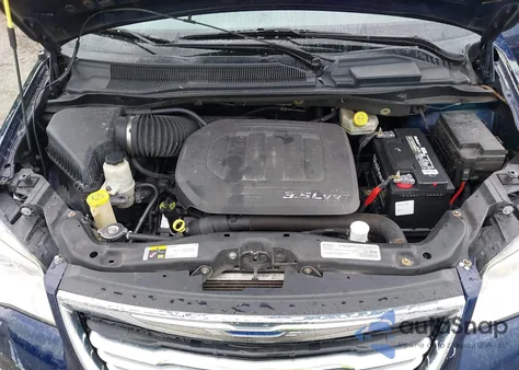 2016 Chrysler Town & Country Touring из США, поврежденный, VIN 2C4RC1BG3GR118543